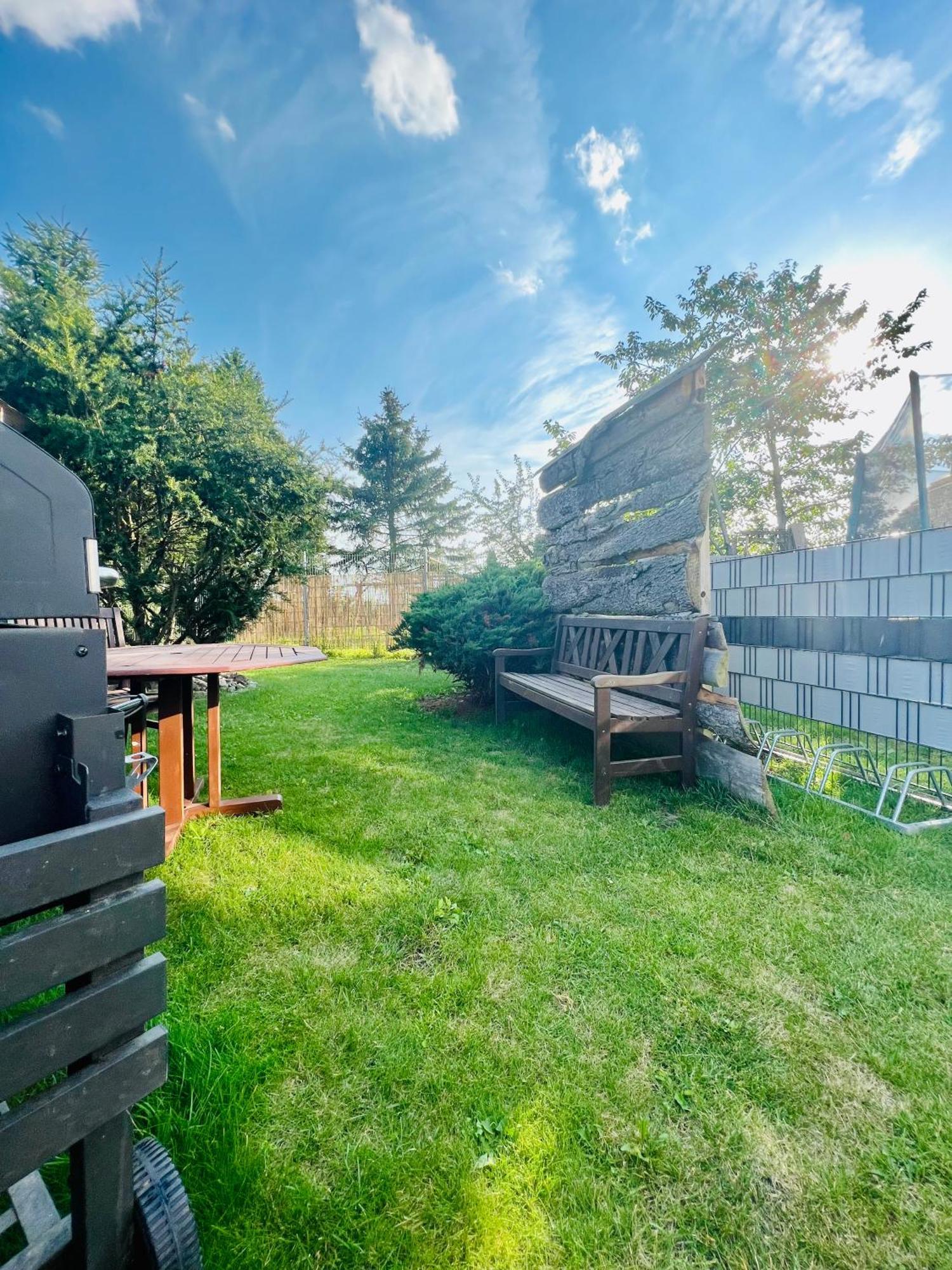 Großes Ferienzimmer Uckermark Casekow Exterior foto